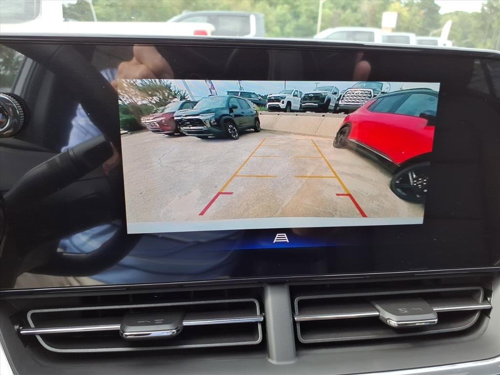 New 2026 Chevrolet Trax RS w/ Sunroof Package image 26