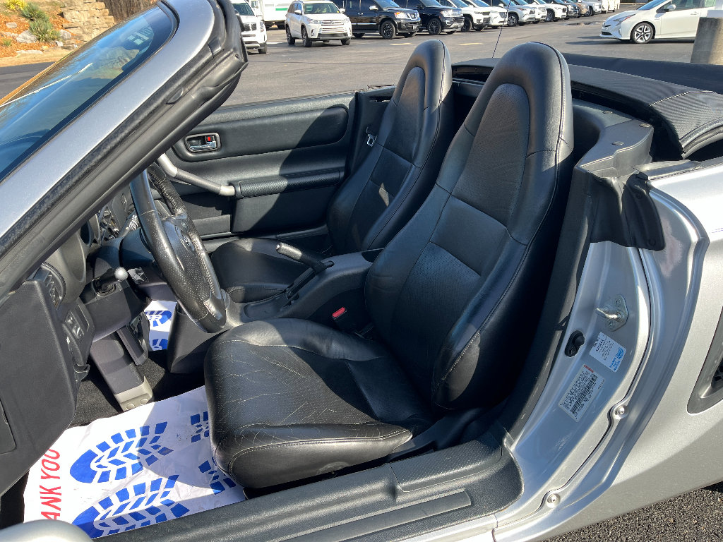 Used 2002 Toyota MR2 image 14