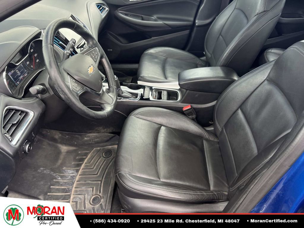 Used 2017 Chevrolet Cruze Premier FWD image 15