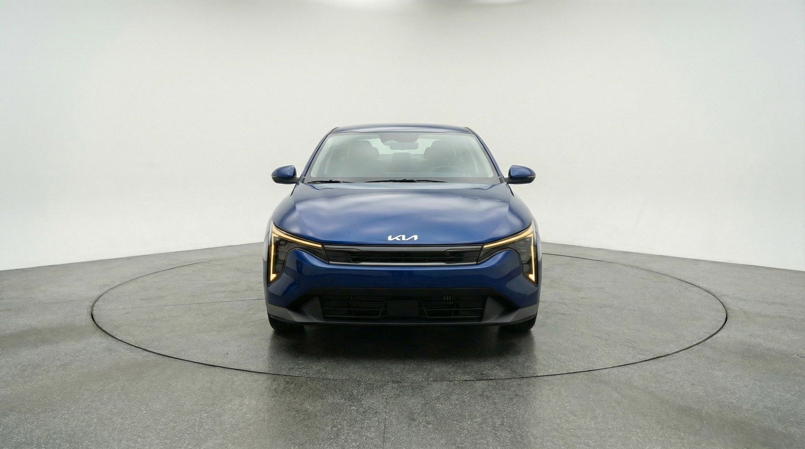 Used 2025 Kia K4 LXS image 2