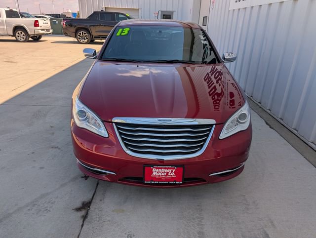 Used 2013 Chrysler 200 Limited image 32