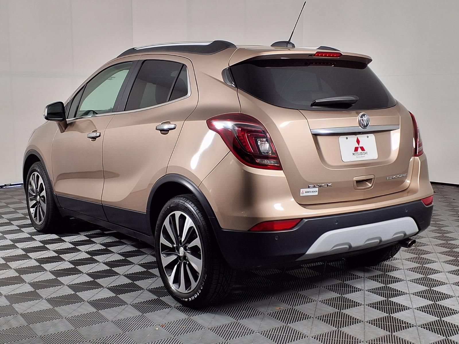 Used 2018 Buick Encore Premium FWD image 5