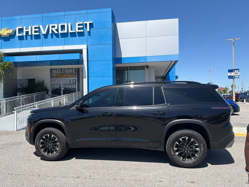 Used 2025 Chevrolet Traverse Z71 w/ Enhanced Driving Package AWD/4WD image 14