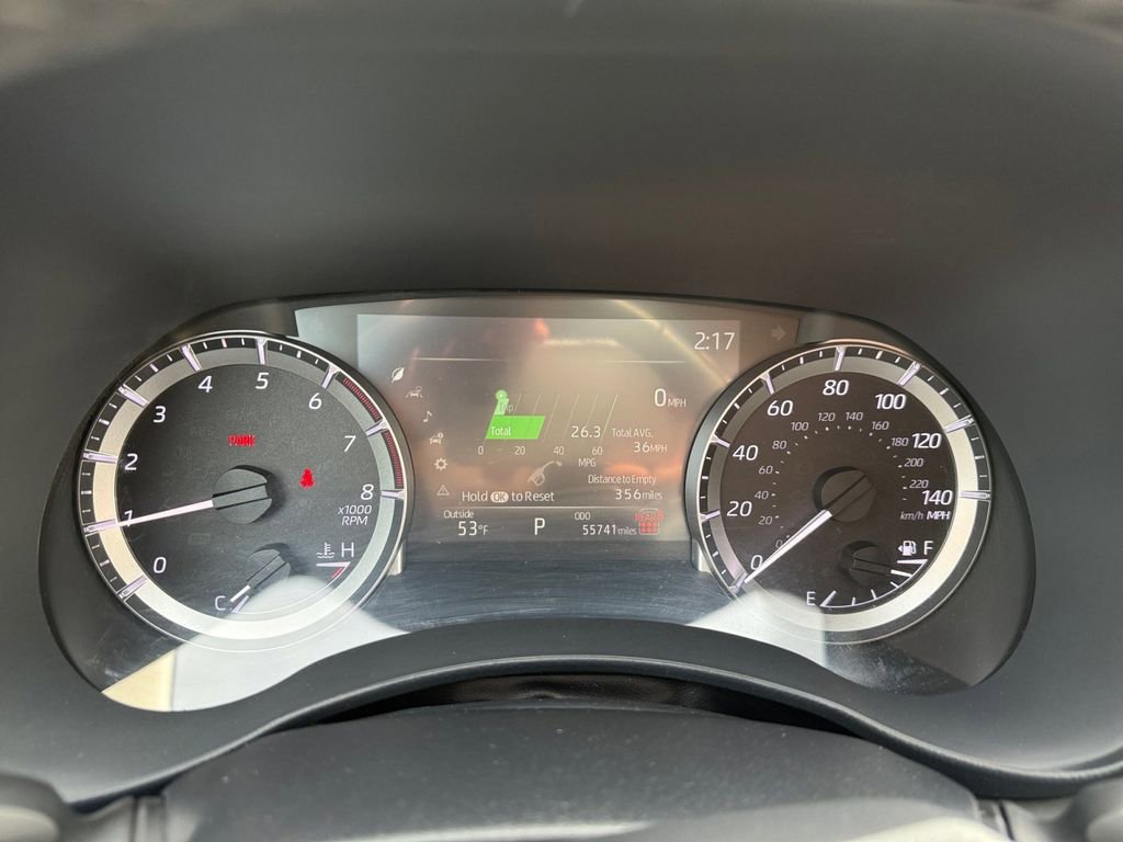 Used 2024 Toyota Highlander LE image 21