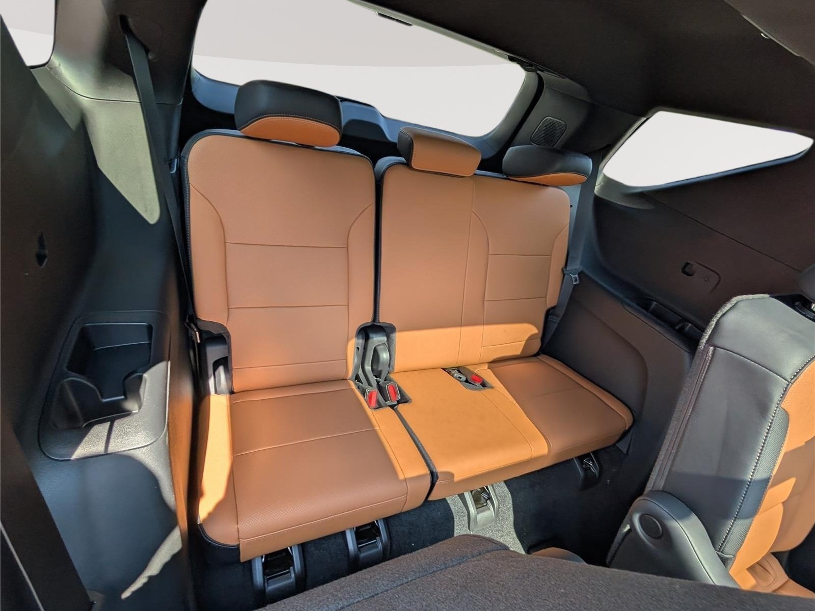 New 2027 Chevrolet Traverse Z71 w/ Enhanced Driving Package AWD/4WD image 10