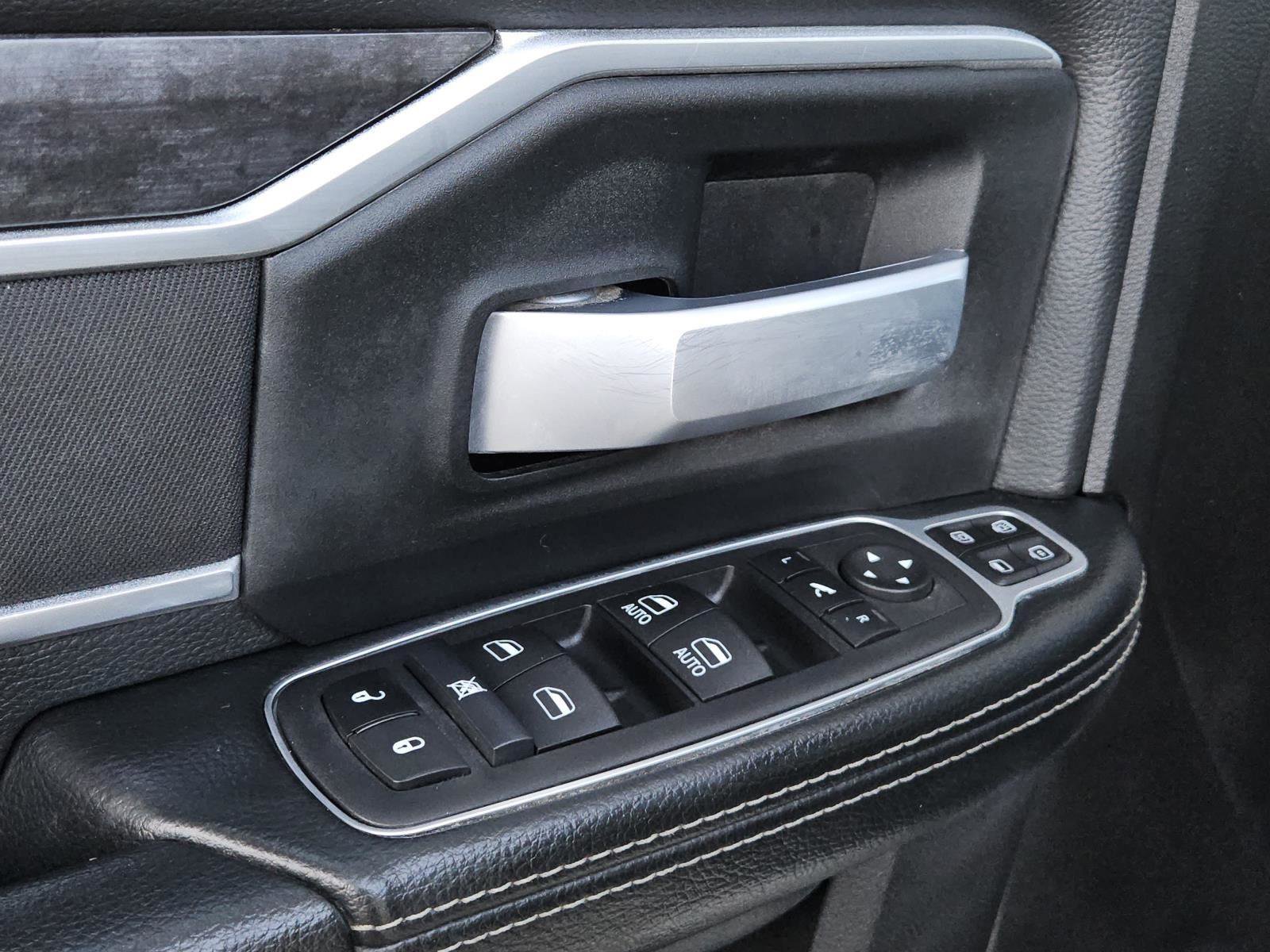 Used 2024 RAM 3500 Big Horn image 29