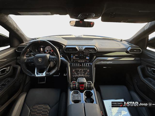 Used 2021 Lamborghini Urus image 10