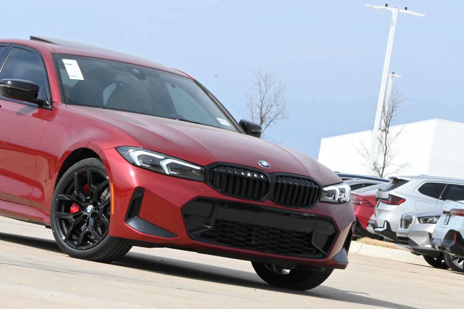 Used 2026 BMW 330i Sedan w/ M Sport Package RWD image 3