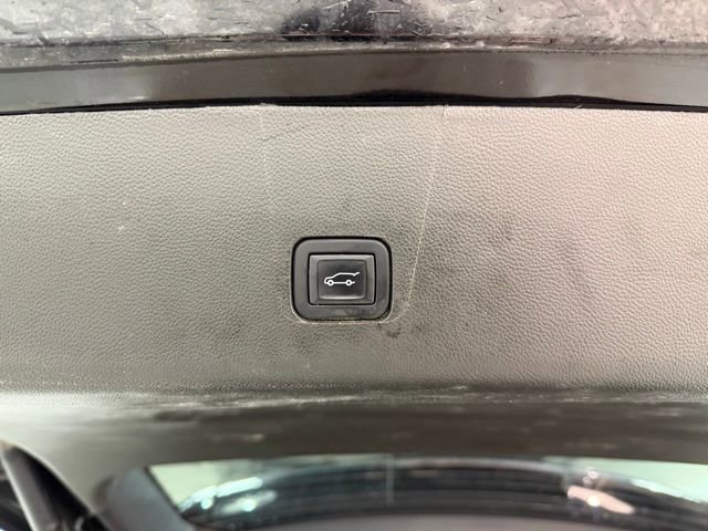 Certified 2022 Chevrolet Traverse RS image 8