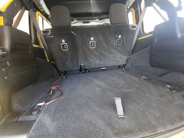 Certified 2018 Jeep Wrangler Unlimited Sport S AWD/4WD image 32