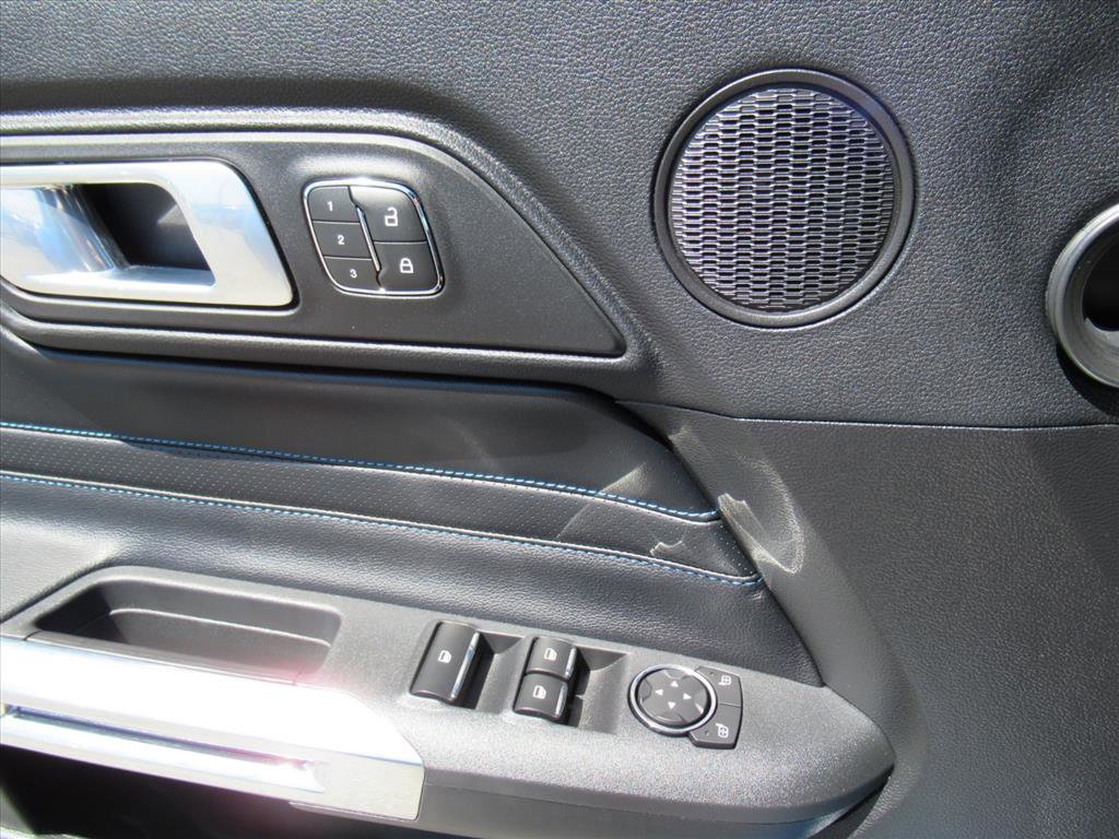 Used 2020 Ford Mustang GT Premium w/ GT Performance Package RWD image 18