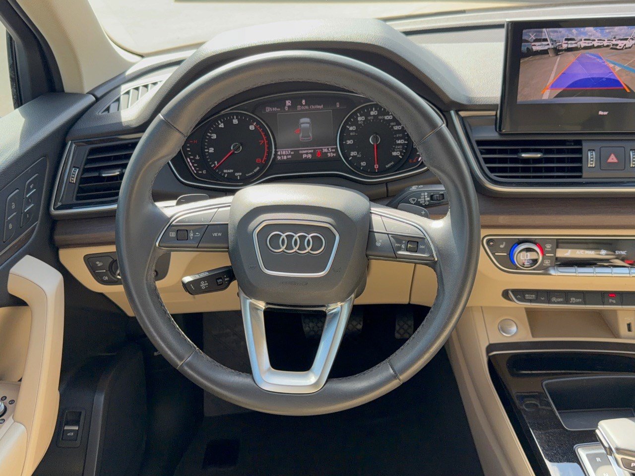 Used 2023 Audi Q5 2.0T Premium w/ Convenience Package AWD/4WD image 10