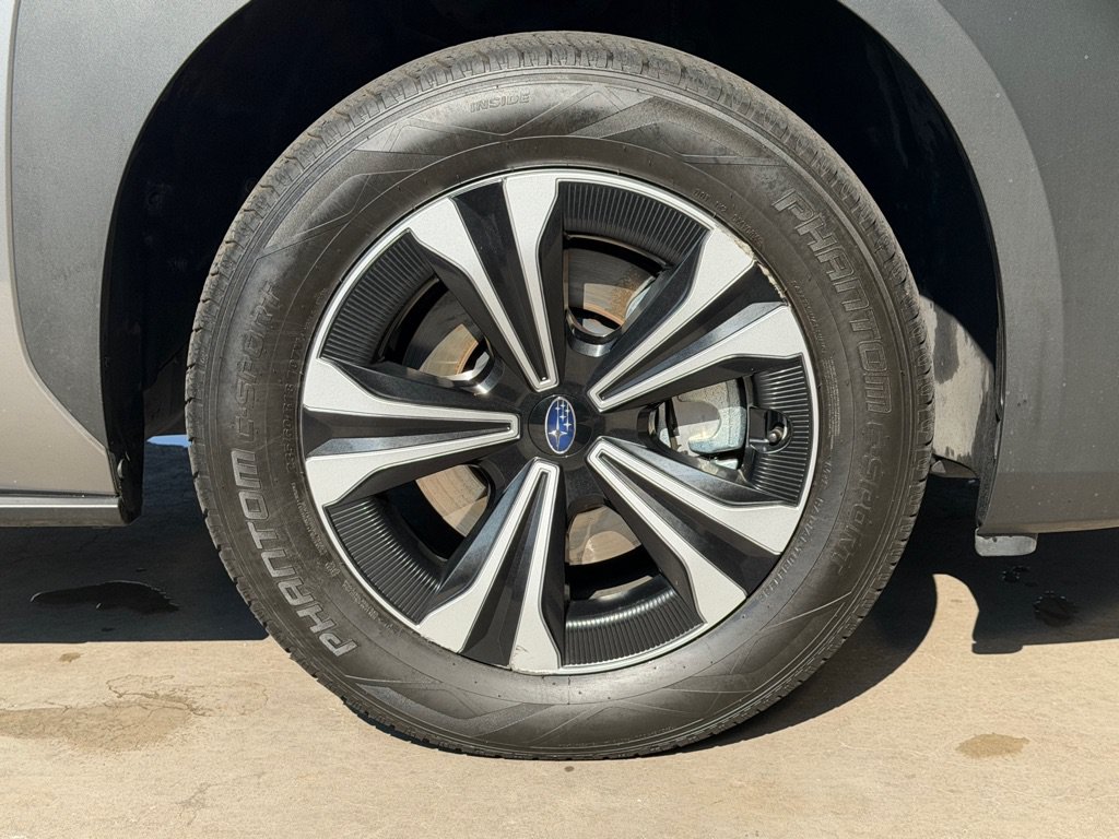 Used 2024 Subaru Solterra AWD/4WD image 52