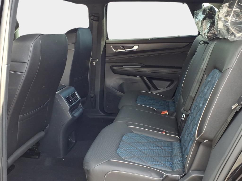 New 2026 Volkswagen Atlas Cross Sport SEL Premium R-Line AWD/4WD image 10