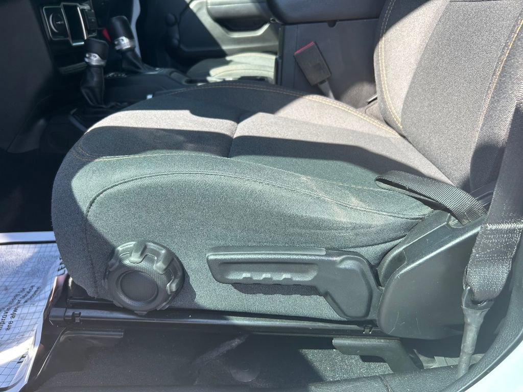 Used 2024 Jeep Gladiator Sport AWD/4WD image 13