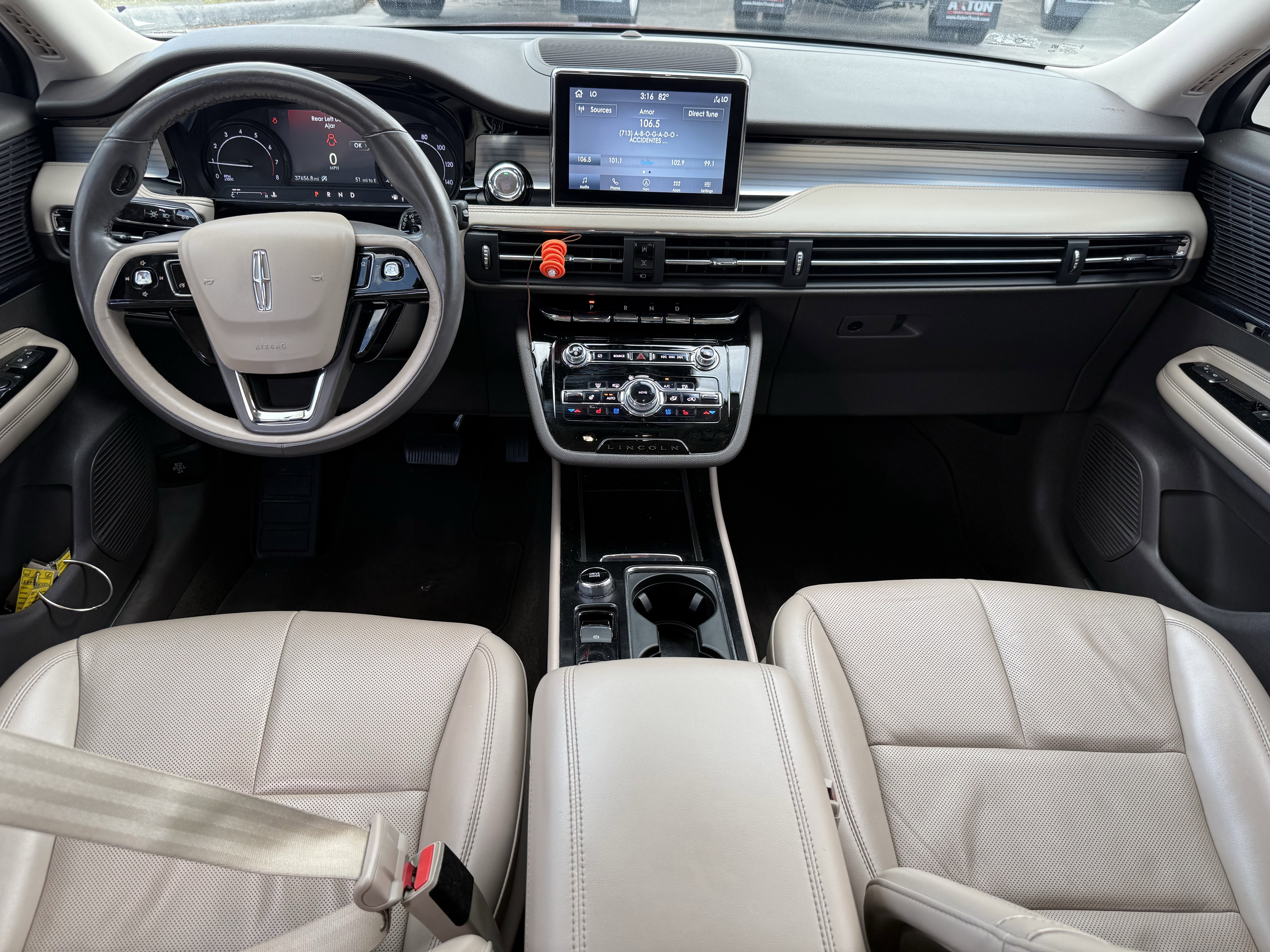 Used 2022 Lincoln Corsair FWD w/ Premium Package image 13