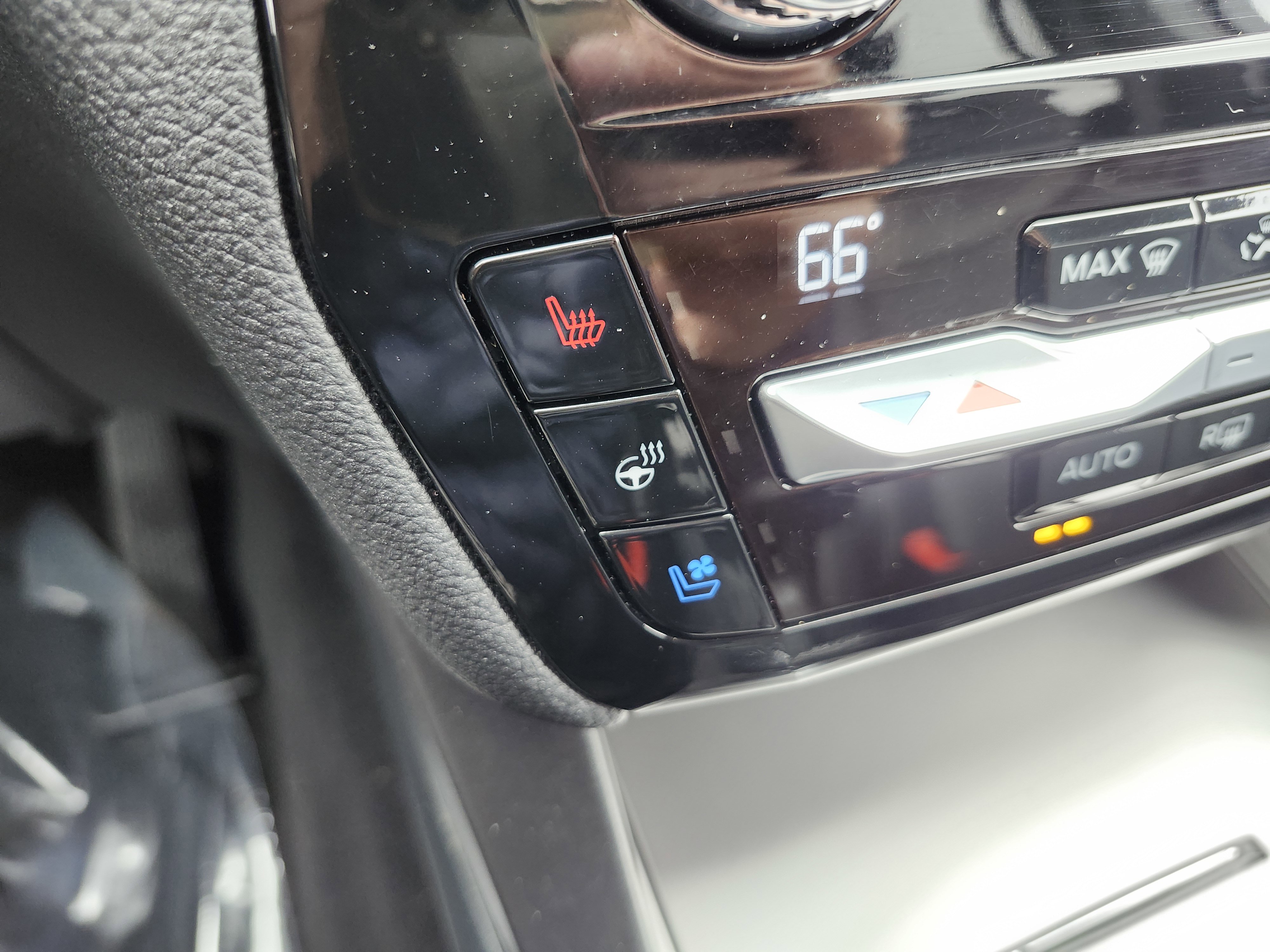 Used 2021 Ford Explorer ST w/ Equipment Group 401A image 10