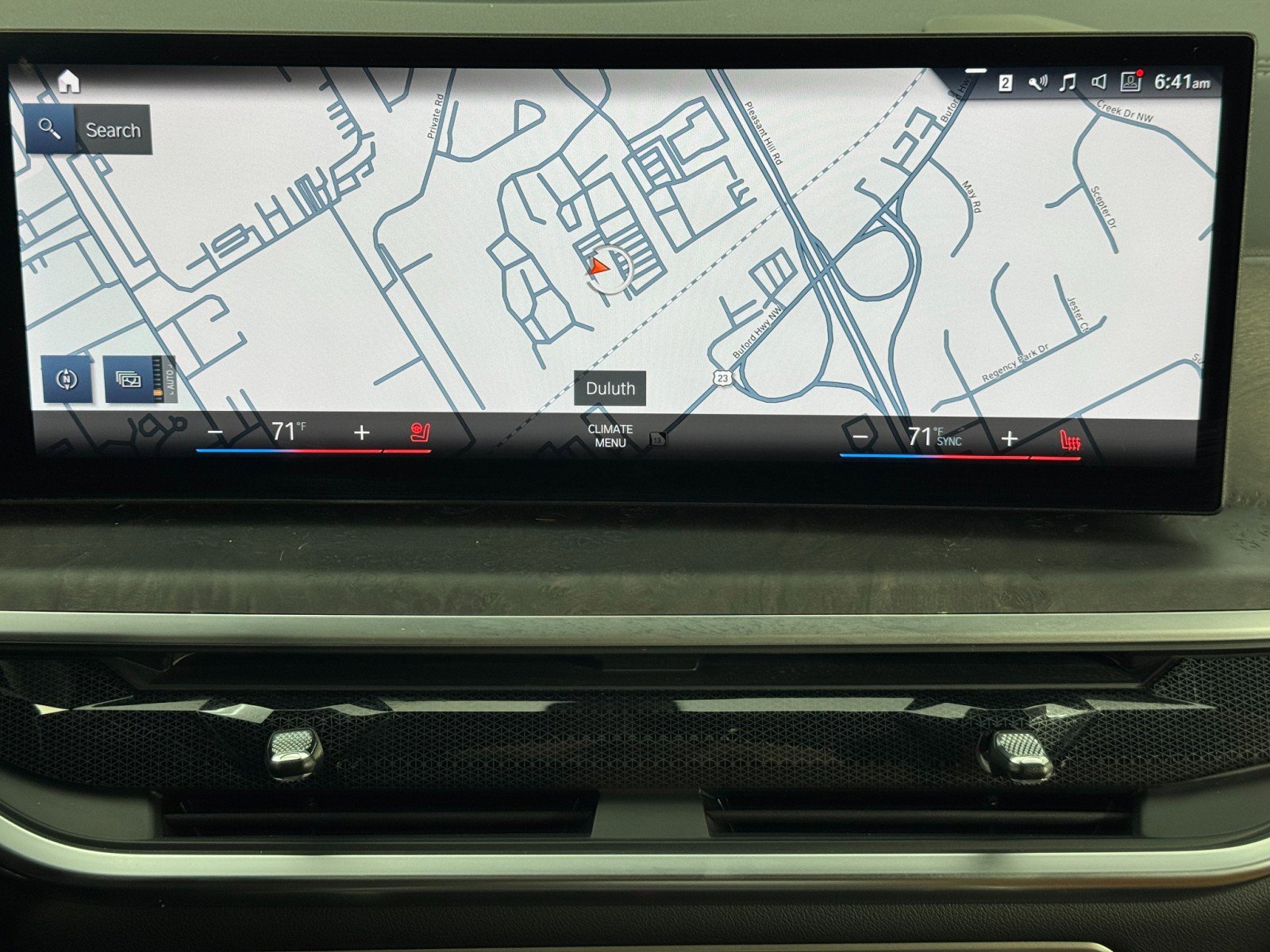 Used 2023 BMW X7 xDrive40i w/ M Sport Package image 27