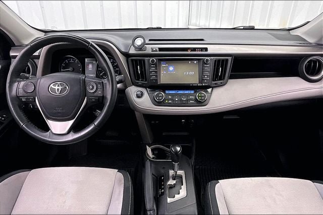 Used 2018 Toyota RAV4 XLE AWD/4WD image 15