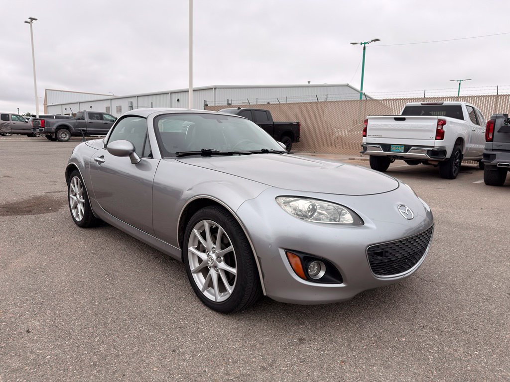 Used 2011 MAZDA MX-5 Miata Grand Touring w/ Premium Pkg RWD image 4