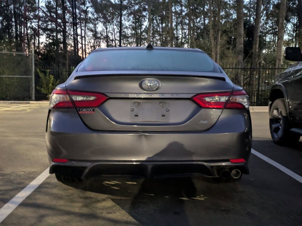 Used 2018 Toyota Camry SE w/ Moonroof Package image 6