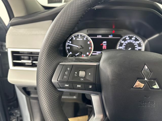 New 2026 Mitsubishi Outlander SE AWD/4WD image 24