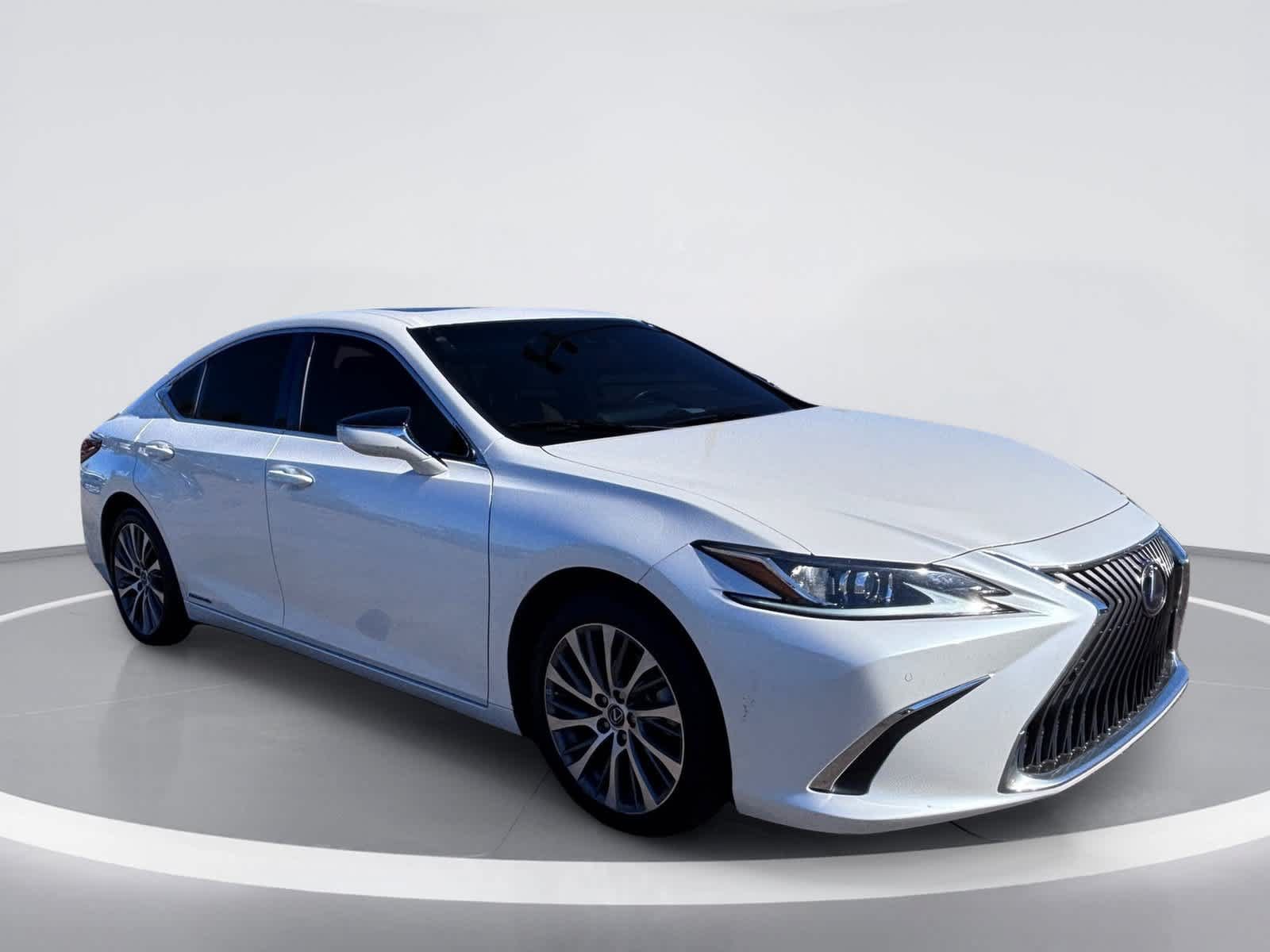 Used 2019 Lexus ES 300h w/ Premium Package FWD image 6
