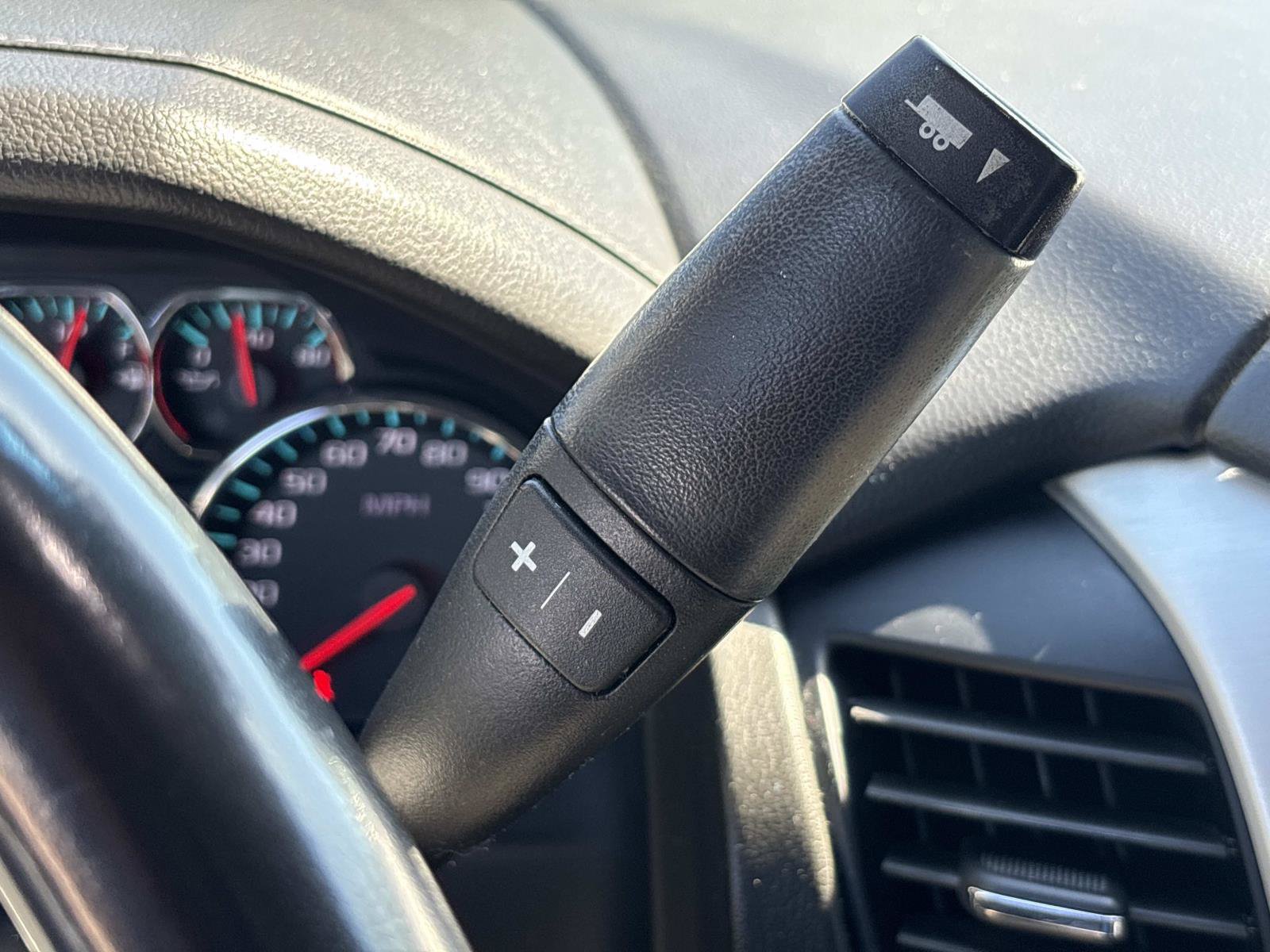 Used 2019 GMC Yukon XL SLT AWD/4WD image 24
