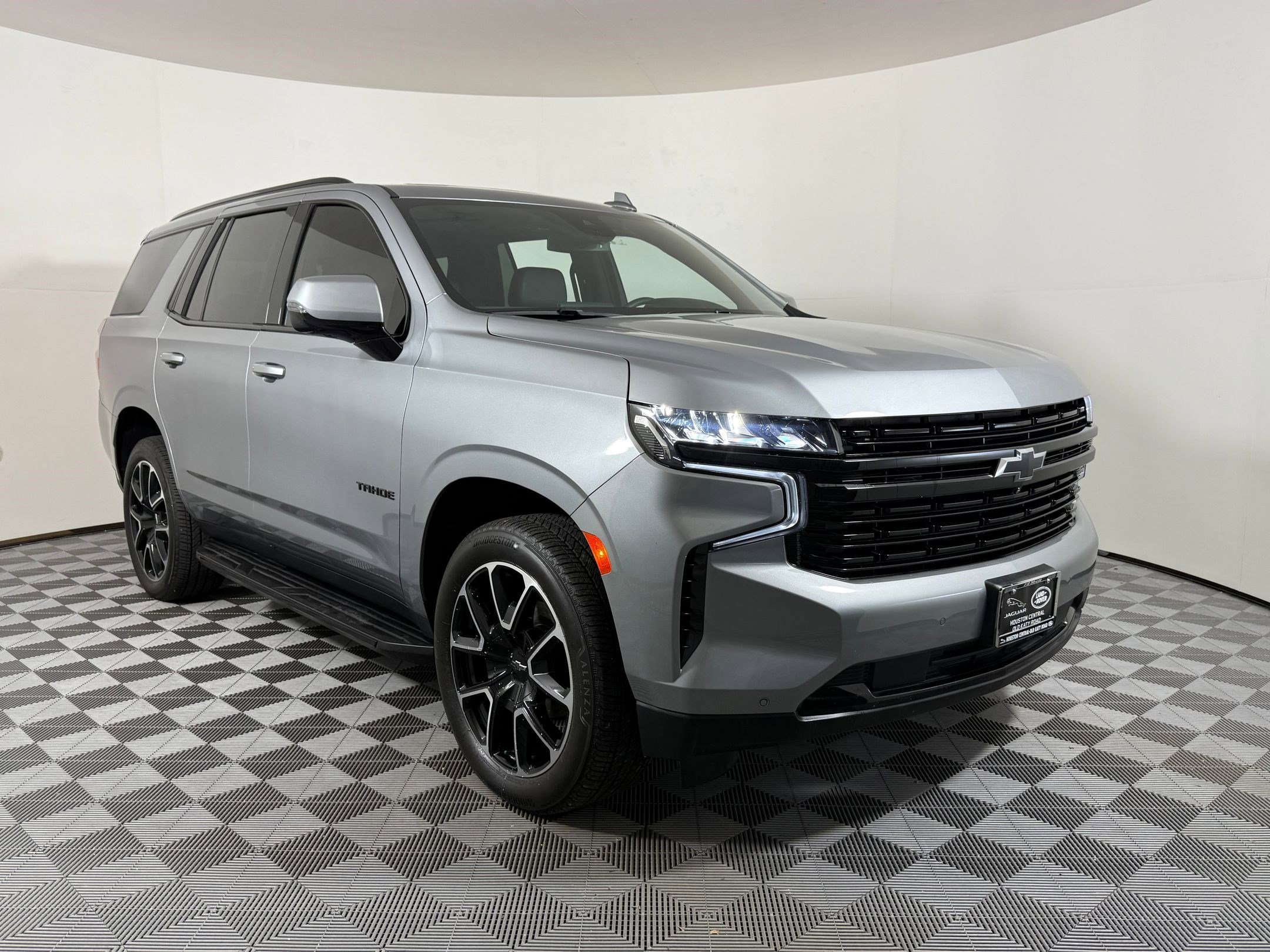 Used 2024 Chevrolet Tahoe RST w/ Sport Performance Package AWD/4WD image 7