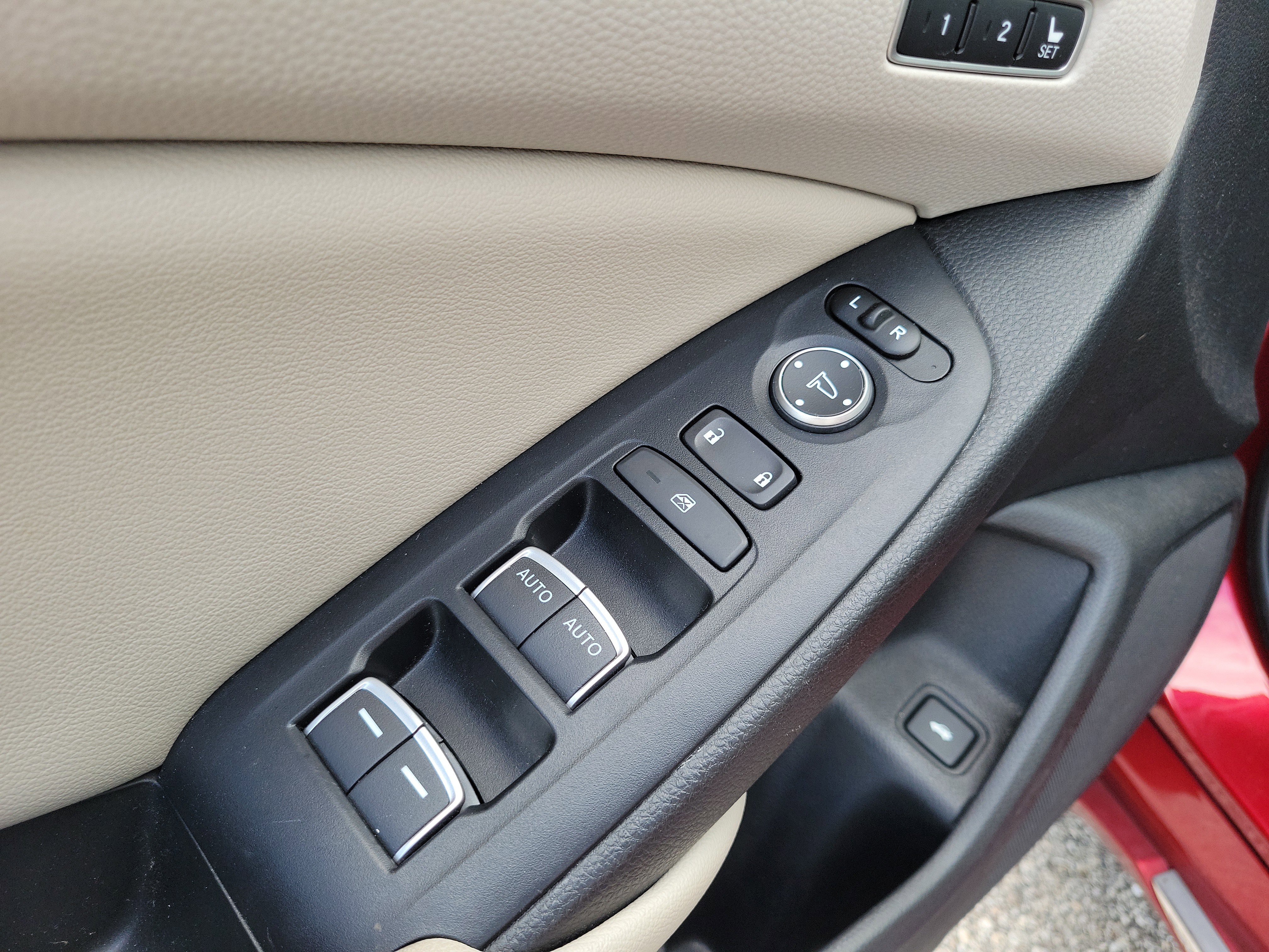 Used 2019 Honda Accord Touring image 24