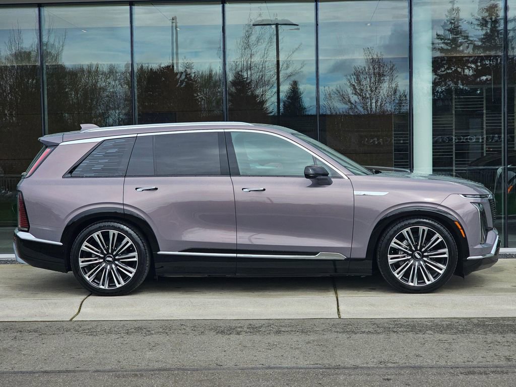 Used 2026 Cadillac Vistiq Premium Luxury AWD/4WD image 6