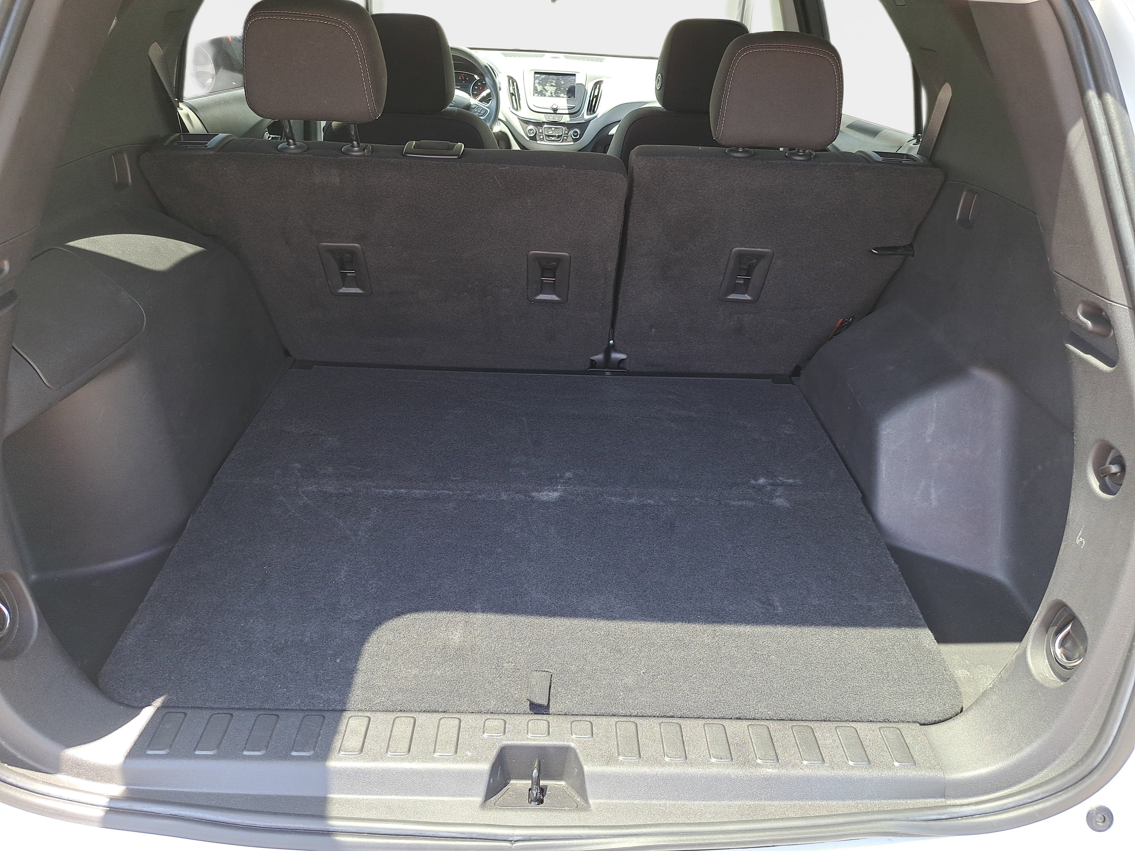 Used 2022 Chevrolet Equinox LS w/ LS Convenience Package FWD image 12