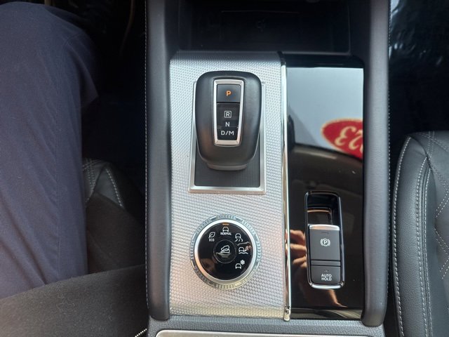 Used 2023 Mitsubishi Outlander SEL image 18