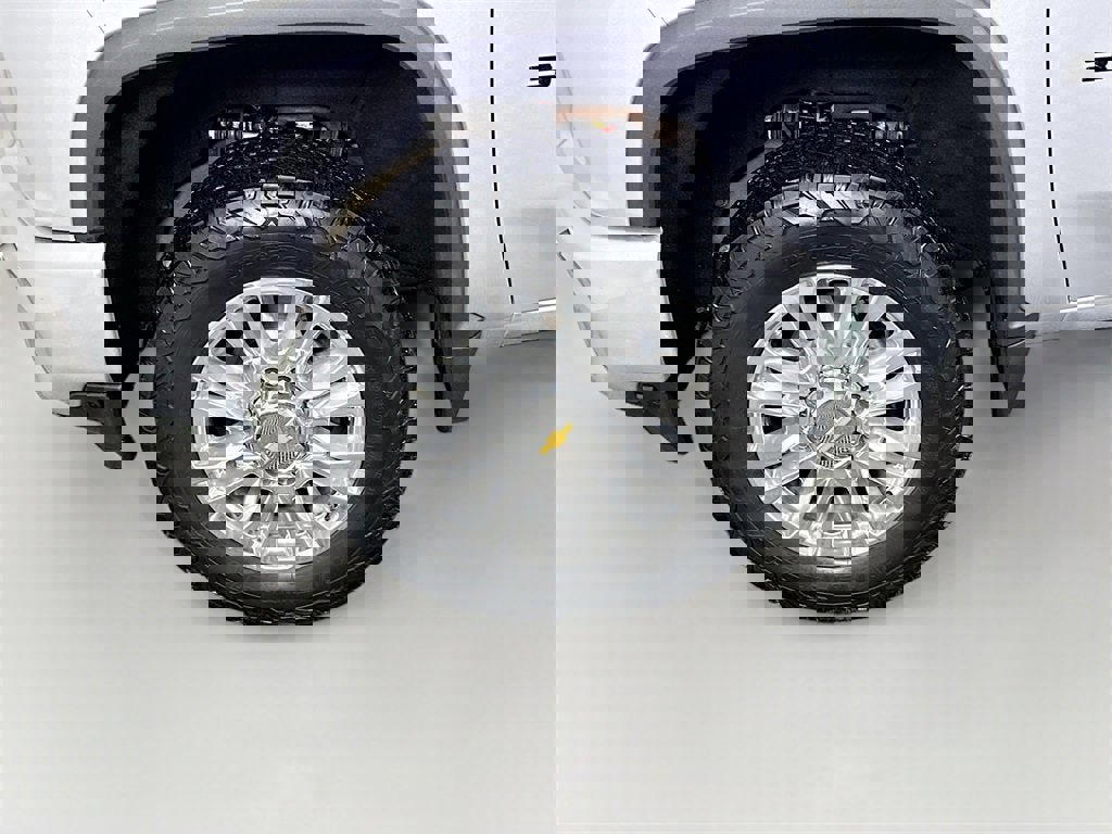 Used 2021 Chevrolet Silverado 3500 High Country w/ Safety Package II image 26