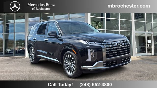 Used 2024 Hyundai Palisade AWD image 1