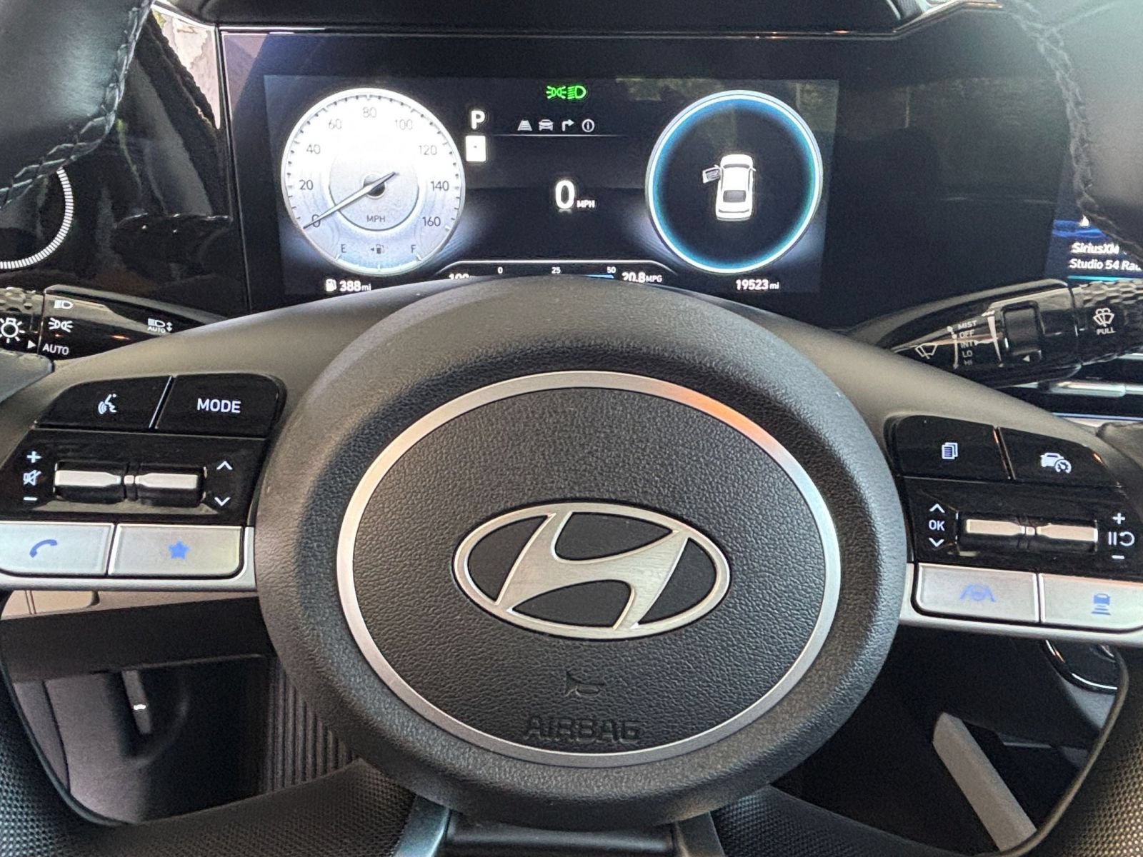 Used 2025 Hyundai Elantra Limited FWD image 28