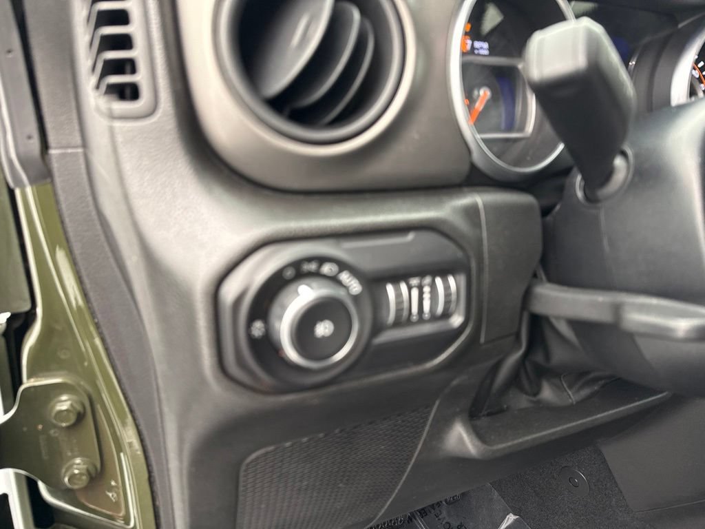 Used 2022 Jeep Wrangler Unlimited Sport AWD/4WD image 19
