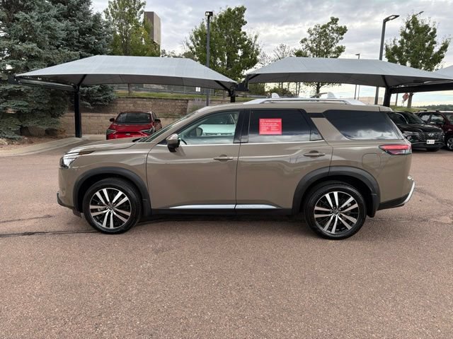Certified 2025 Nissan Pathfinder Platinum AWD/4WD image 4