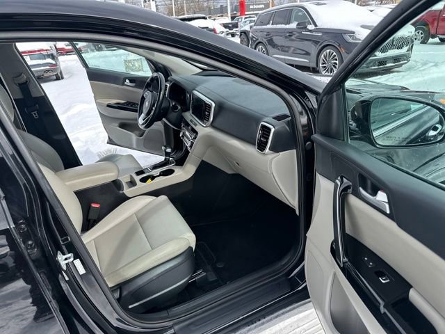 Used 2020 Kia Sportage EX image 12