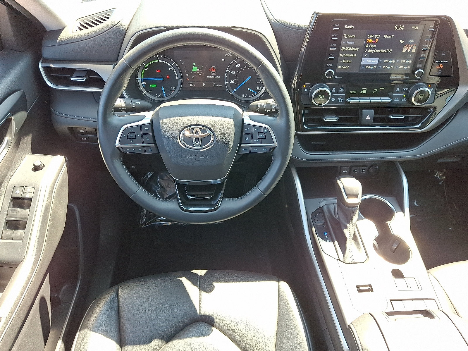 Used 2020 Toyota Highlander XLE AWD/4WD image 12