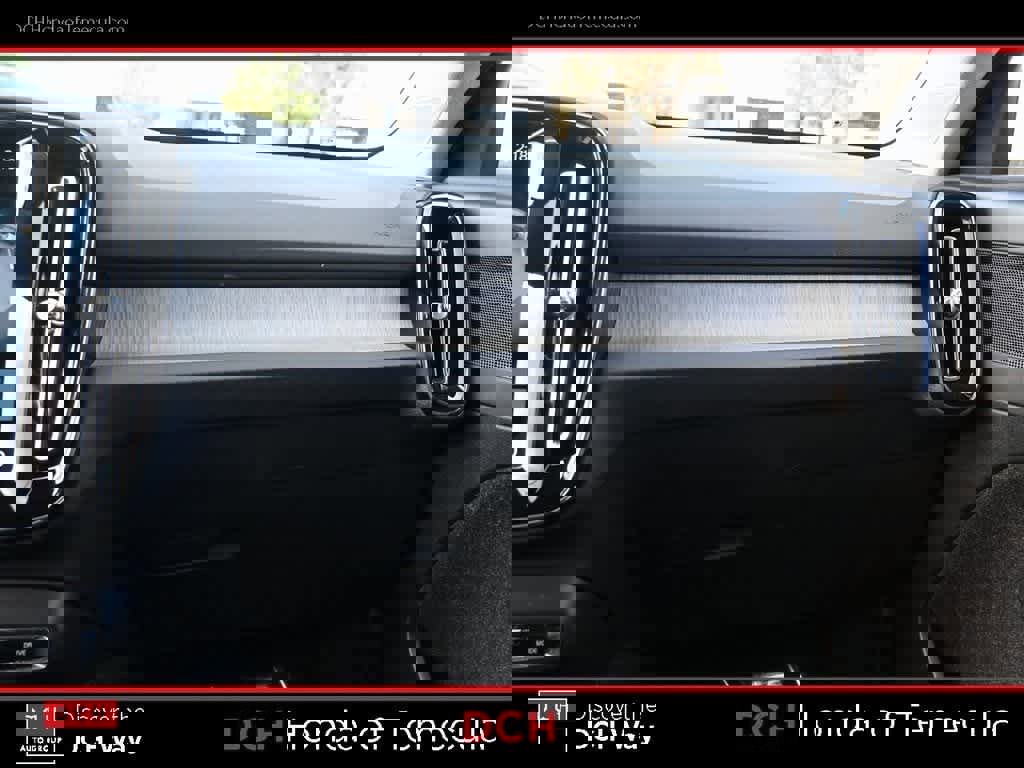 Used 2021 Volvo XC40 T4 Inscription image 14