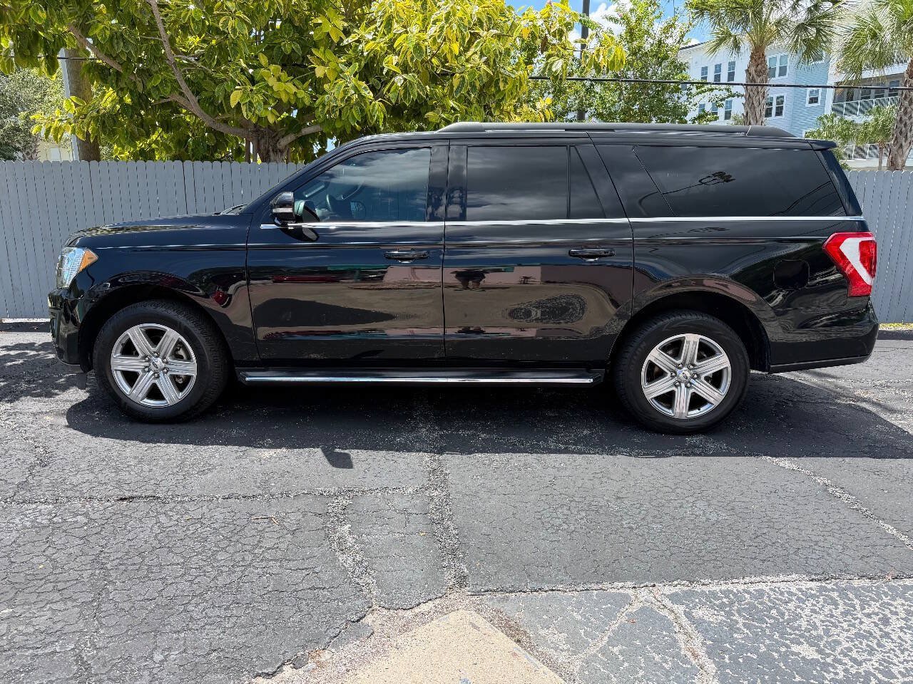 Used 2019 Ford Expedition Max XLT w/ Equipment Group 202A RWD image 15