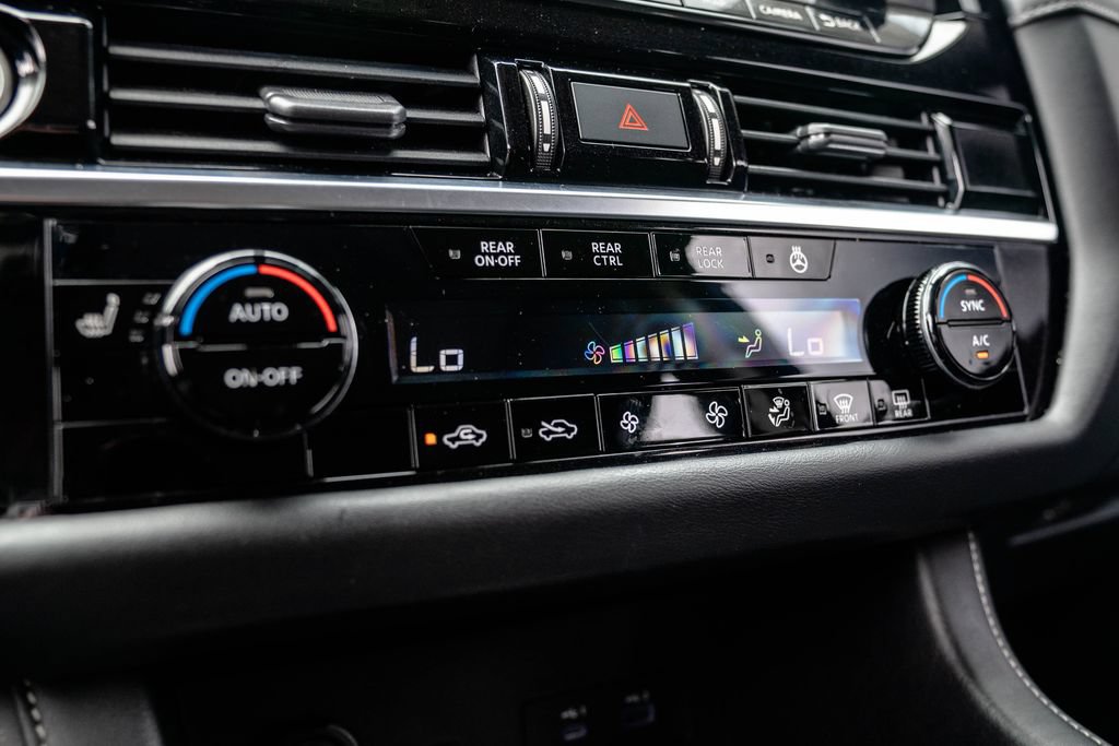 Used 2023 Nissan Pathfinder SL FWD image 27