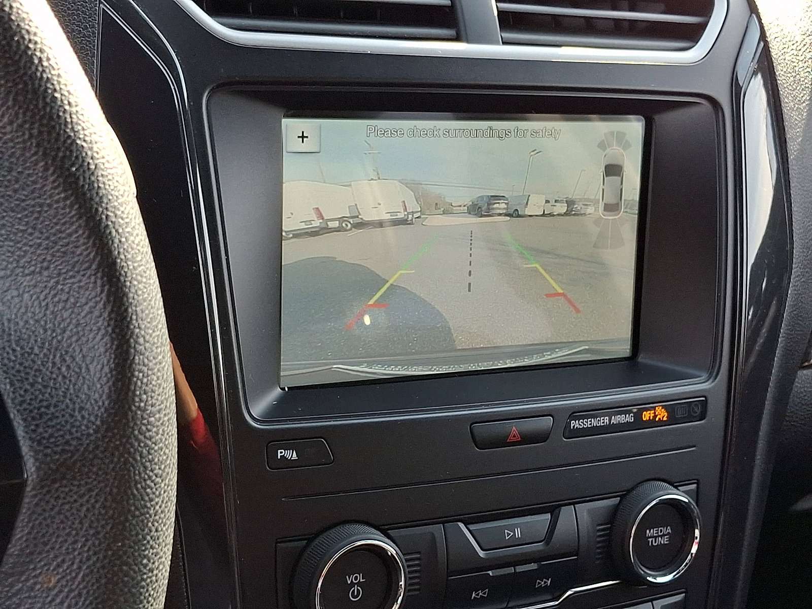 Used 2018 Ford Explorer XLT w/ Equipment Group 202A image 17