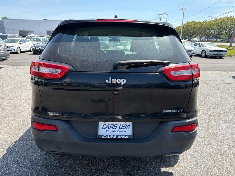 Used 2014 Jeep Cherokee Sport FWD image 7