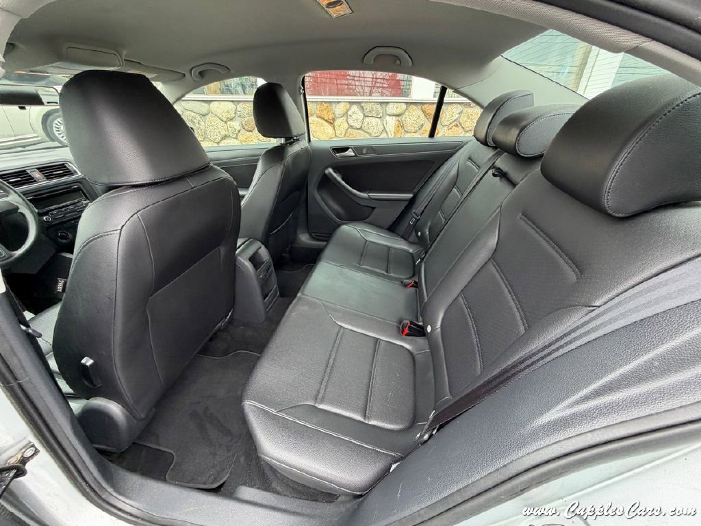 Used 2014 Volkswagen Jetta SE FWD image 22