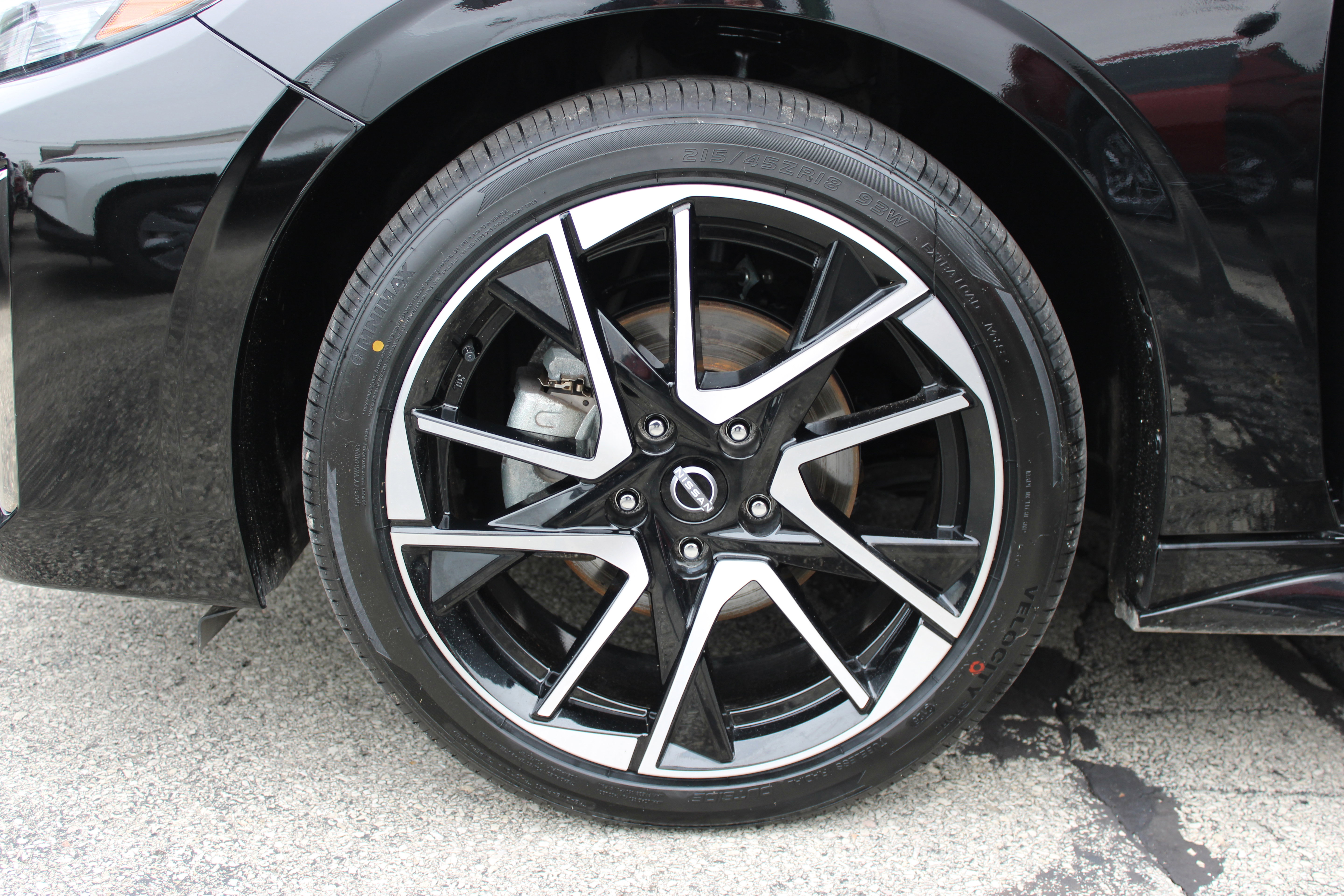 Certified 2024 Nissan Sentra SR w/ SR Premium Package image 30