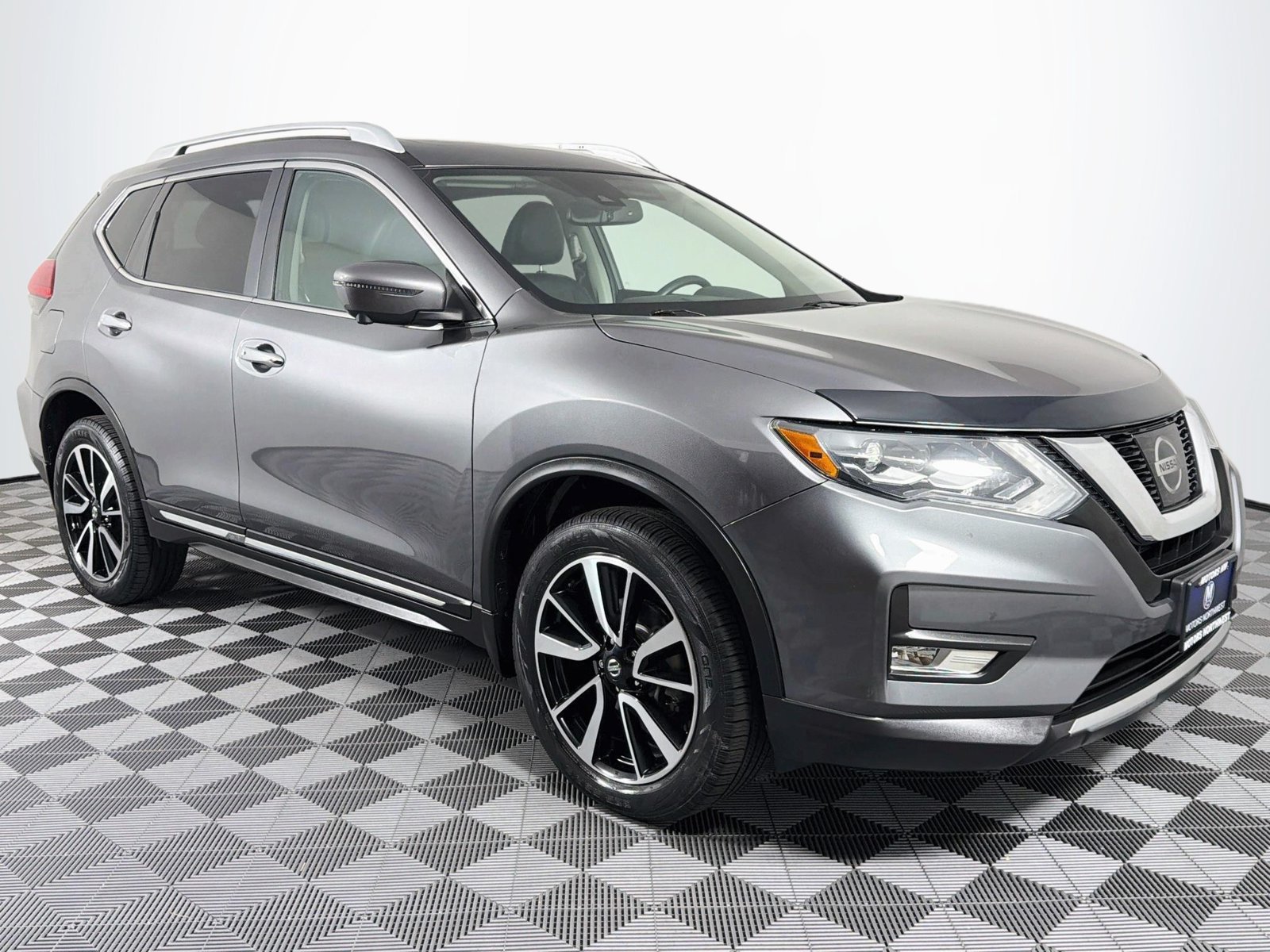 Used 2017 Nissan Rogue Platinum AWD/4WD image 28