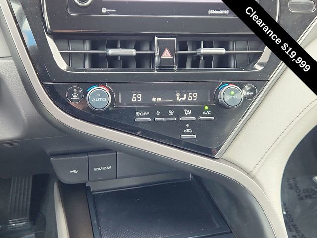 Used 2023 Toyota Camry SE image 35