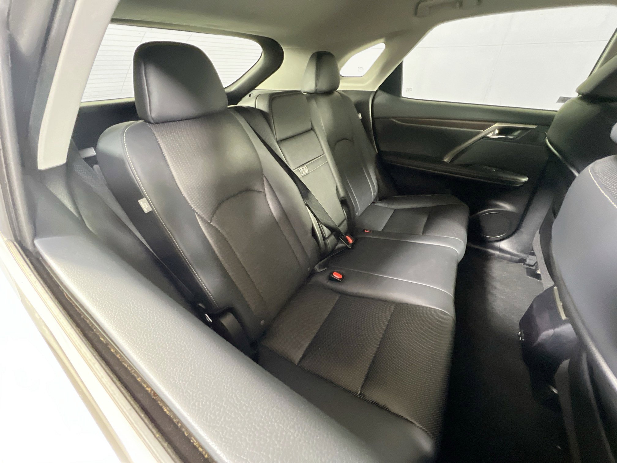 Used 2022 Lexus RX 450h AWD w/ Premium Package image 26
